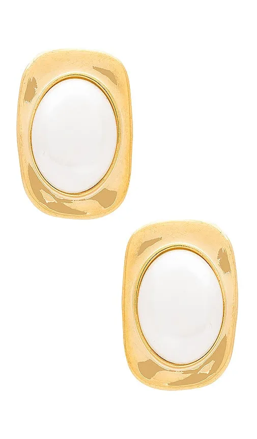 Amber Sceats Pearl Earrings in Metallic Gold