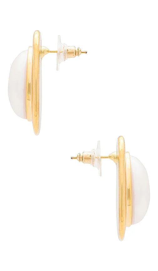 Amber Sceats Pearl Earrings in Metallic Gold