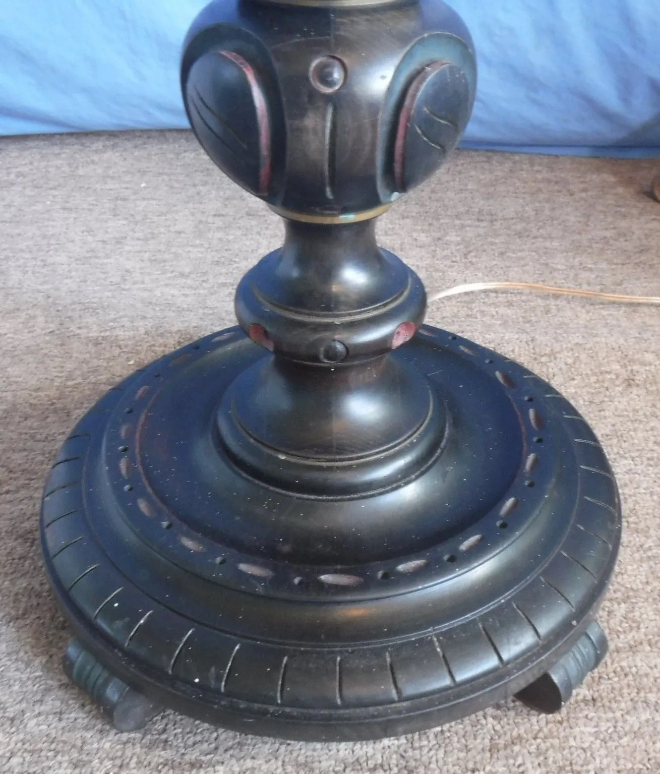 Antique Ornate Twisted Wood Floor Lamp Light w/ Ruby Red Glass Shade