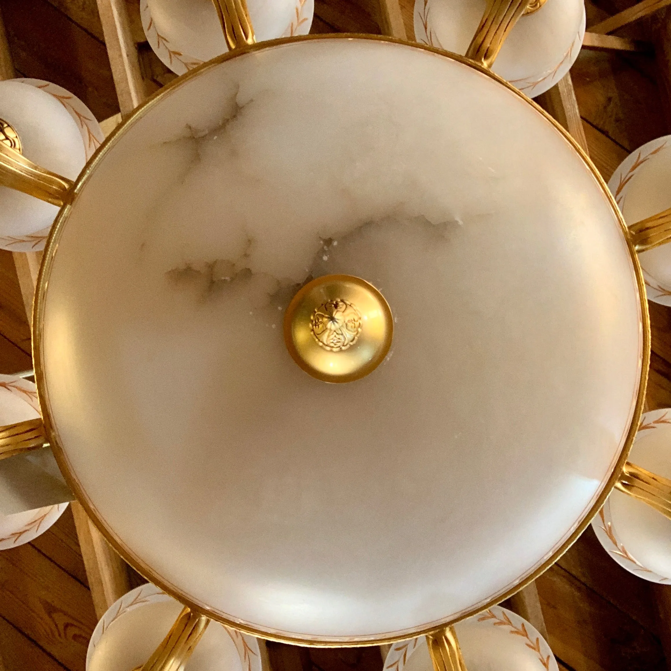 Chandelier, Alabaster Stone, Gold-plated , Eight Arm