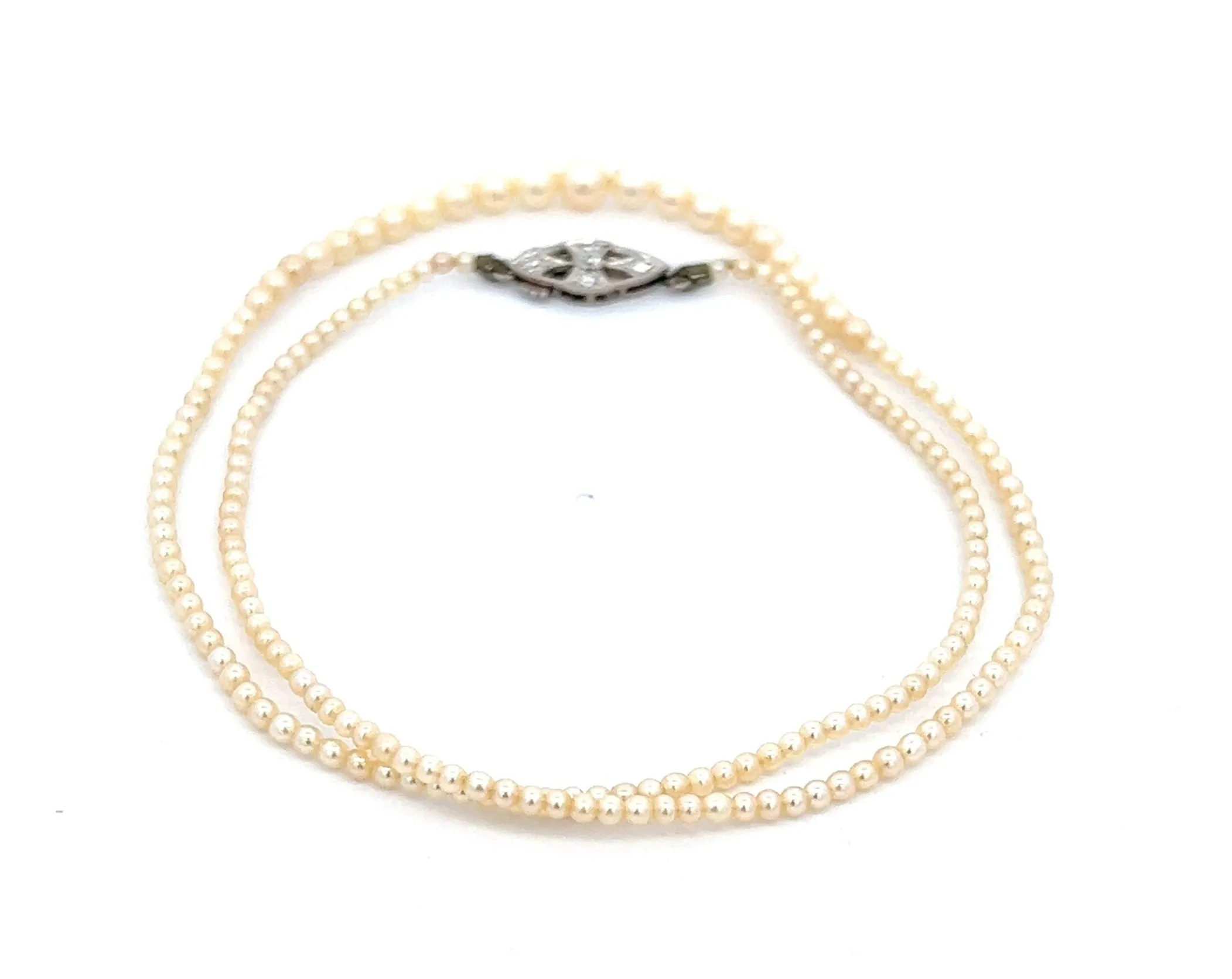 Cultured Pearl Graduated Necklet with 18ct White Gold & Diamond Clasp
