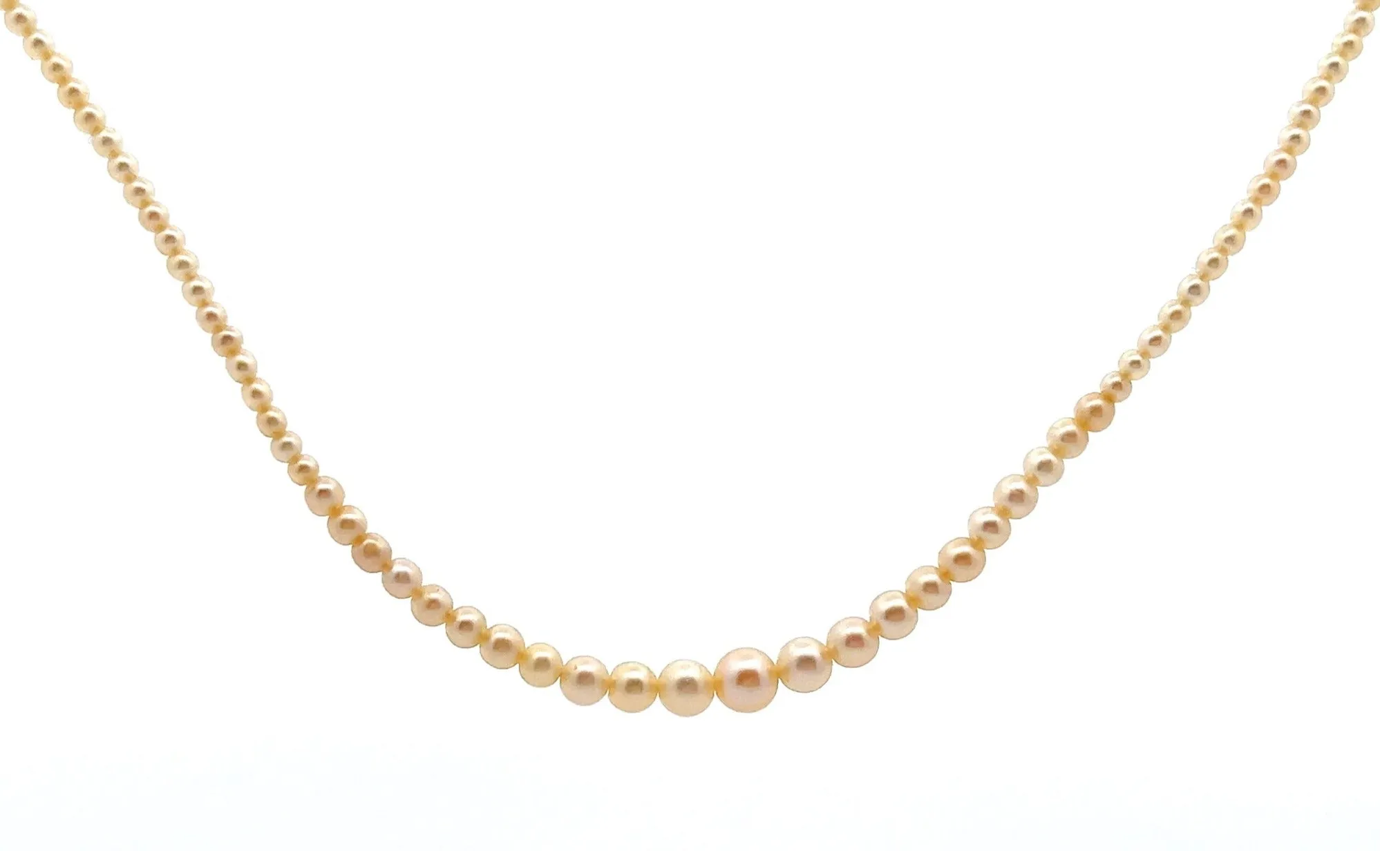 Cultured Pearl Graduated Necklet with 18ct White Gold & Diamond Clasp
