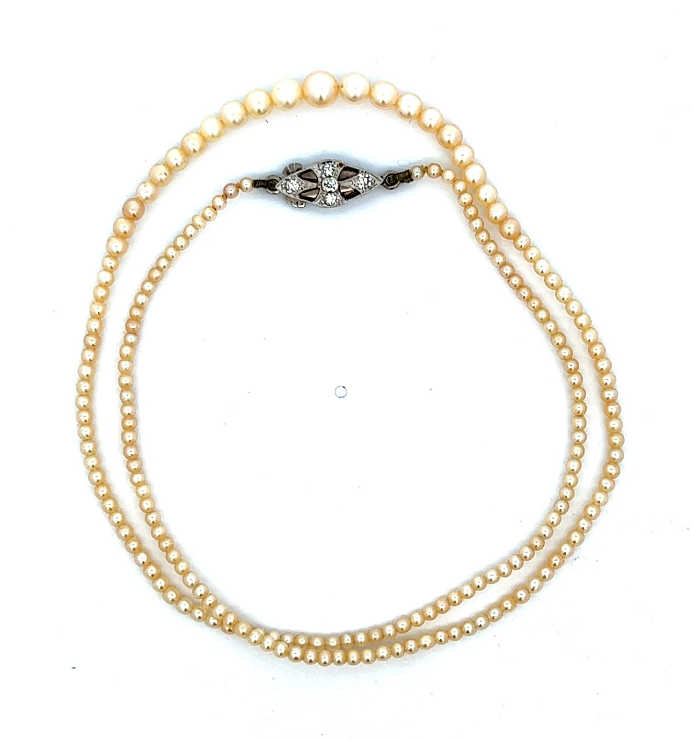 Cultured Pearl Graduated Necklet with 18ct White Gold & Diamond Clasp