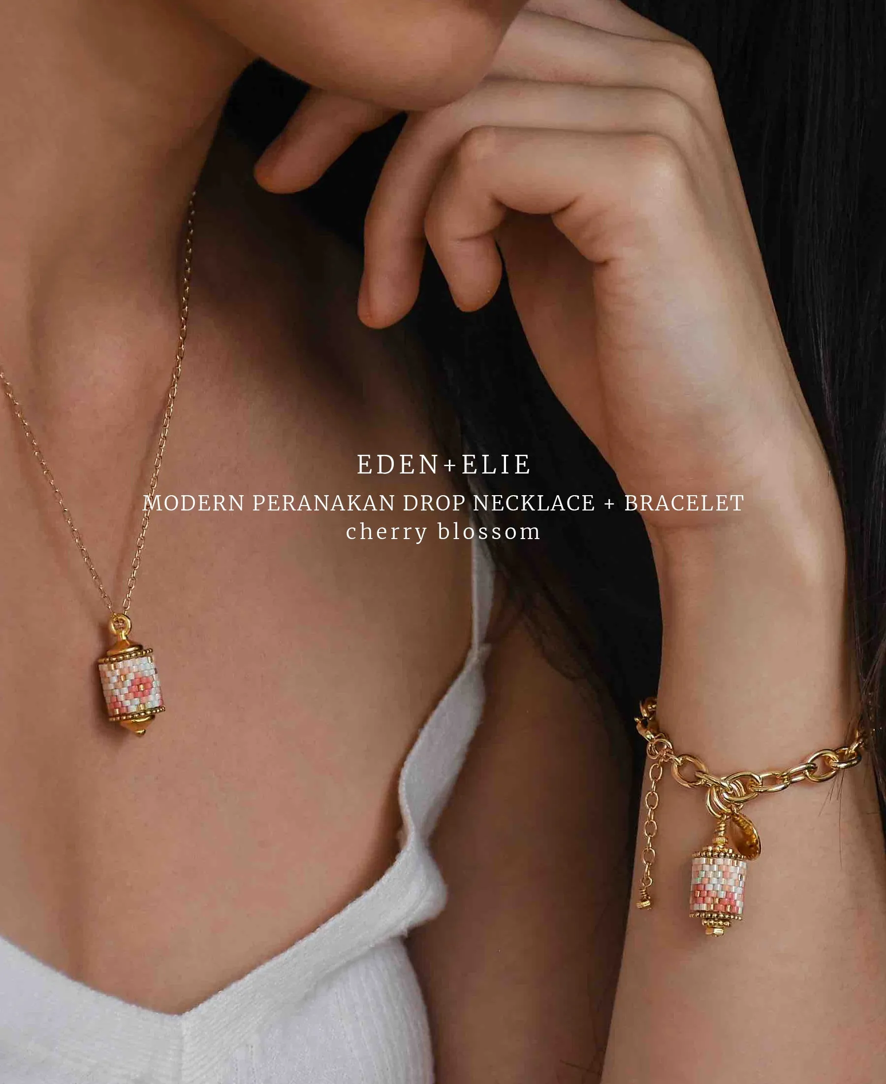 EDEN   ELIE Modern Peranakan gold charm bracelet - emerald