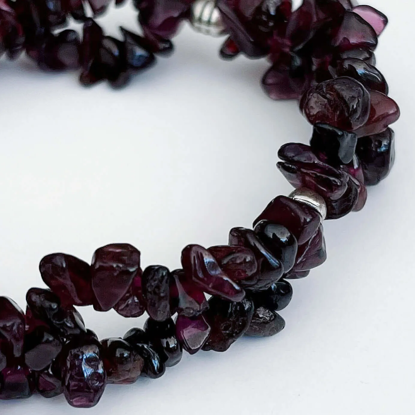 Garnet Double-Strand Chip Bracelet