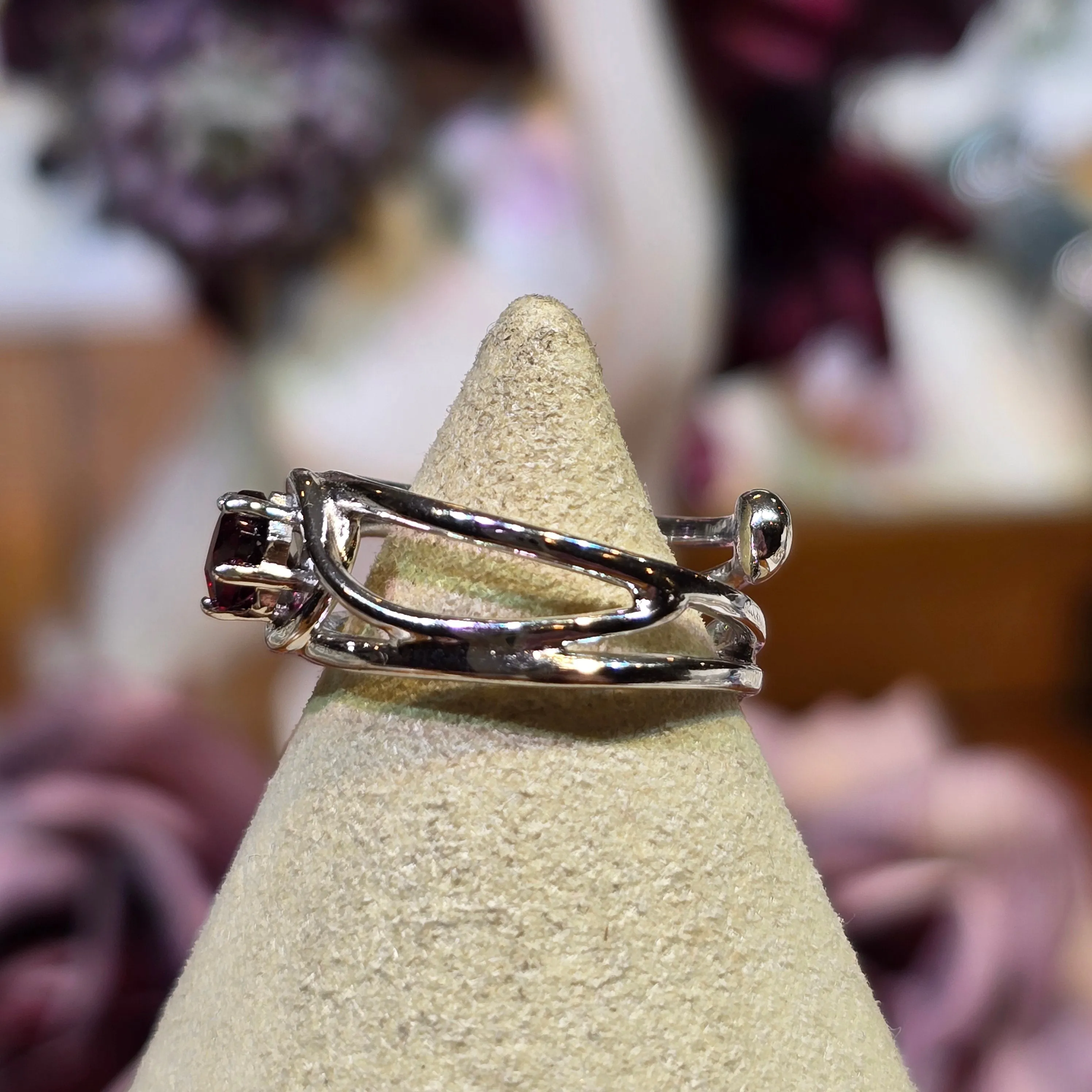 Garnet Star Midi Adjustable Finger Cuff Ring .925 Silver for Abundance, Good Luck and Positivity