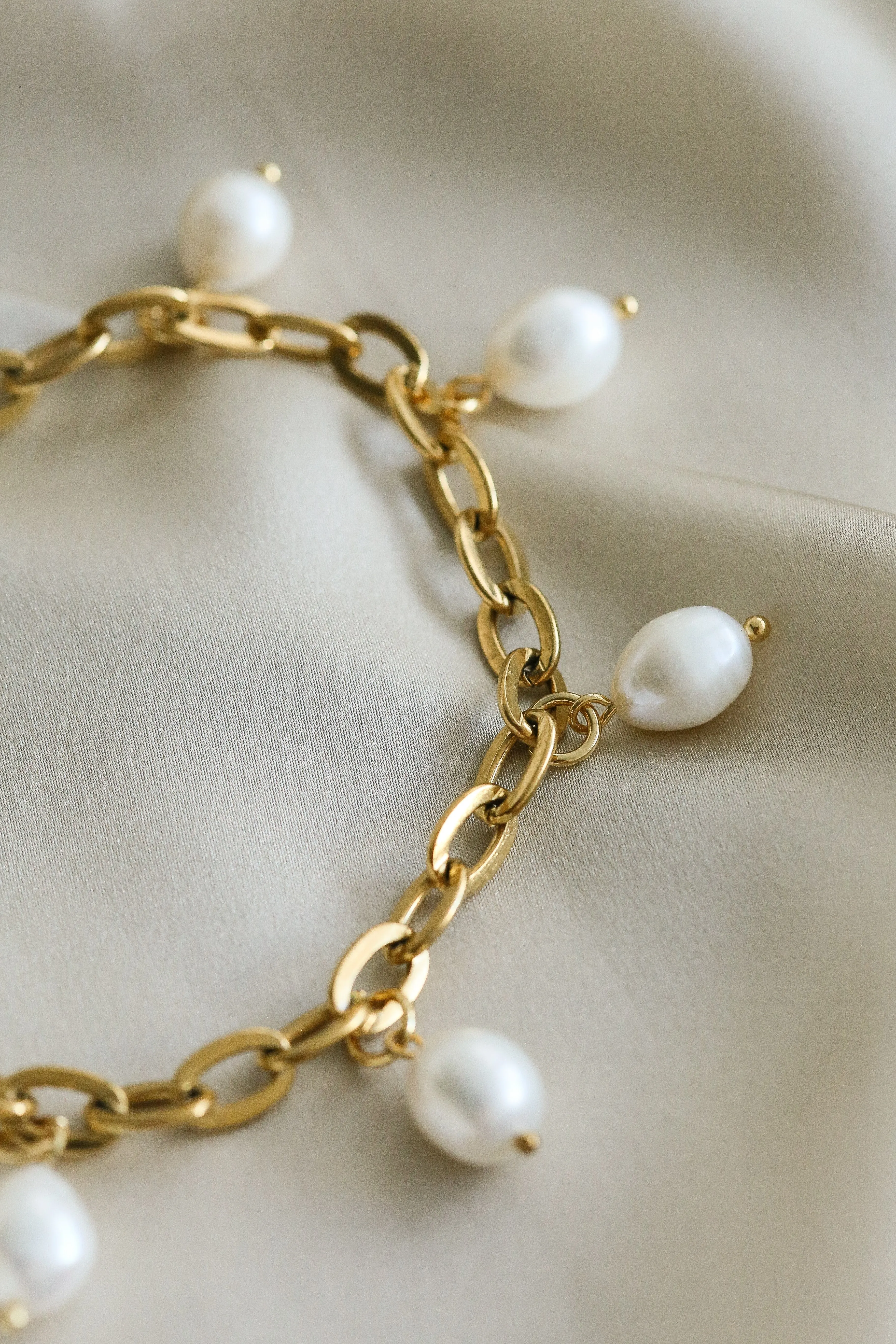 Geneviève Anklet