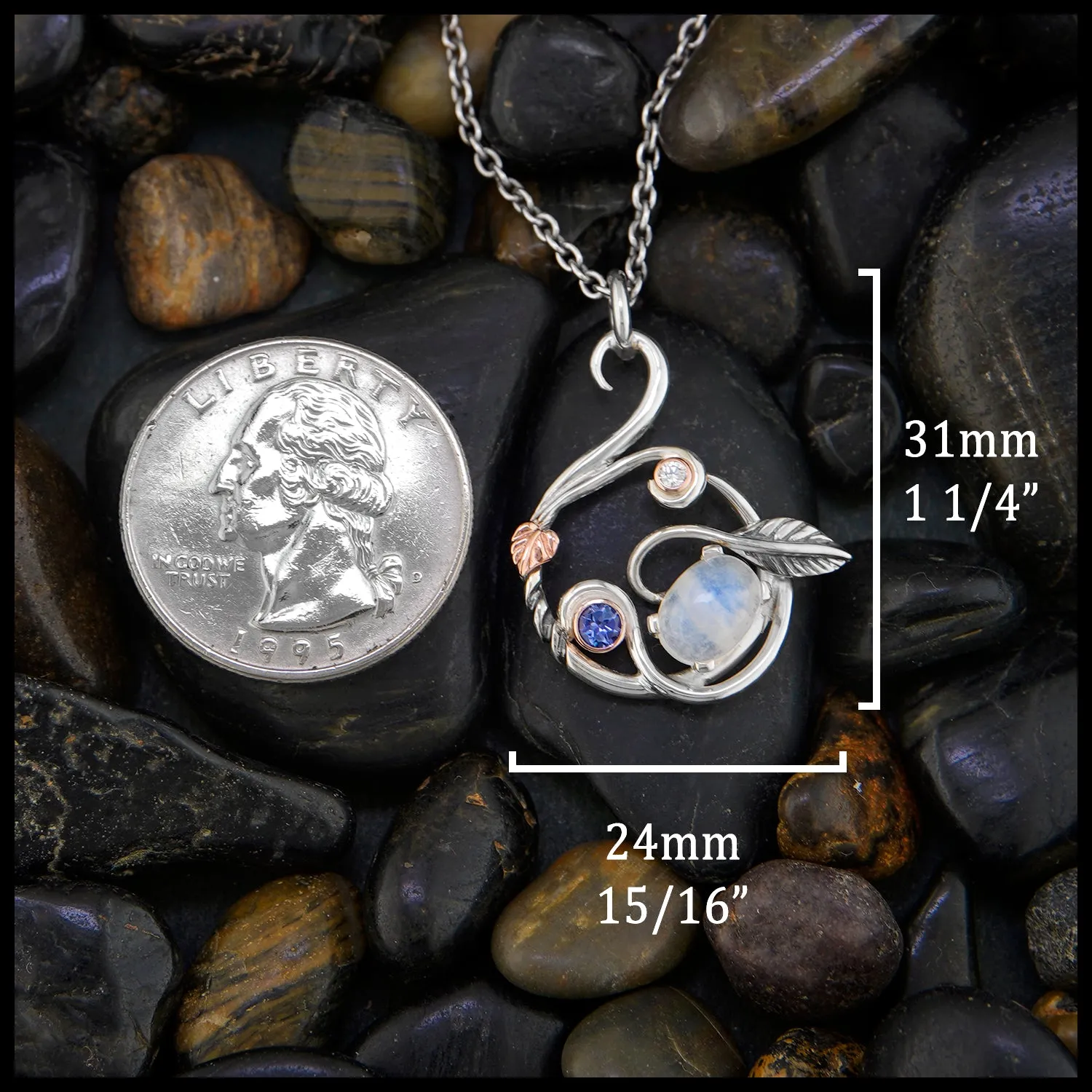Swan necklace