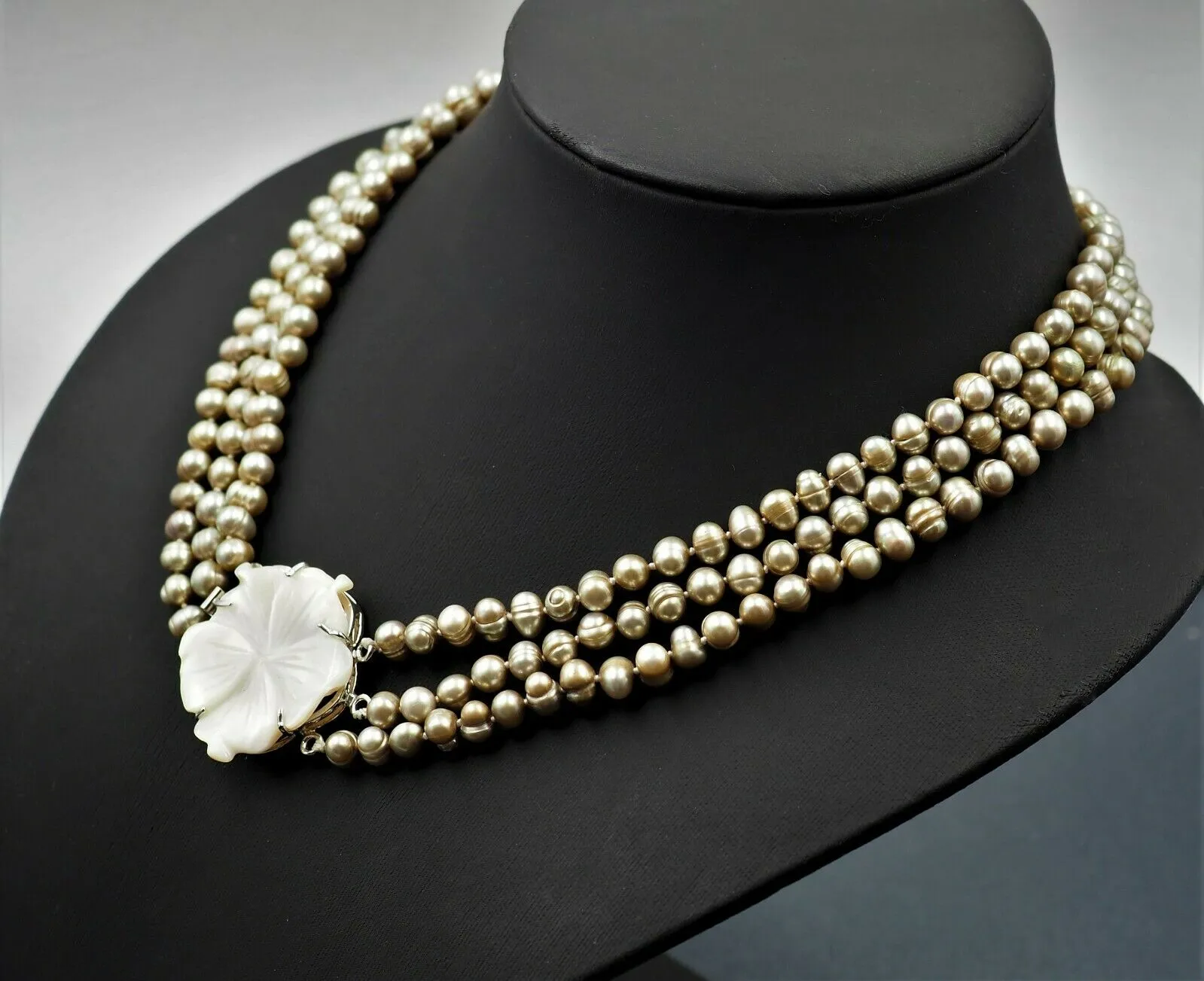 Womens Necklace Mother of Pearl & Freshwater Pearls Dyed 925 Sterling Silver