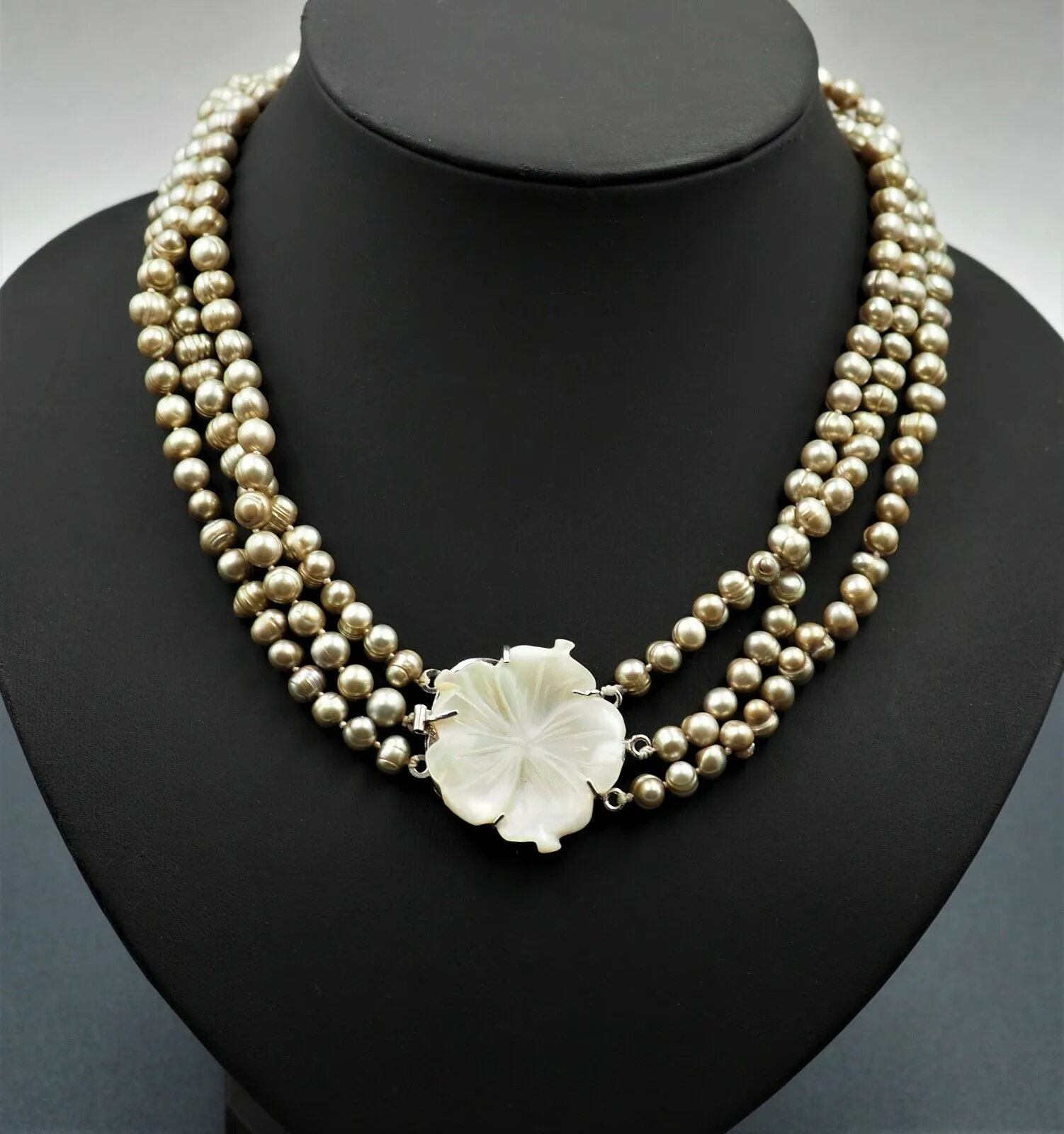 Womens Necklace Mother of Pearl & Freshwater Pearls Dyed 925 Sterling Silver